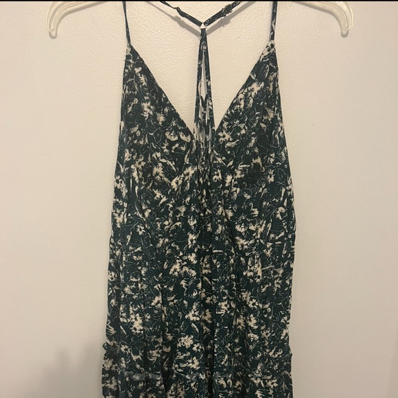 Gorgeous Summer Dress - Picture 4 of 6